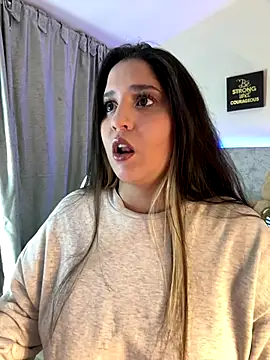 valentina jonnes1 online show from December 4, 2:42 am