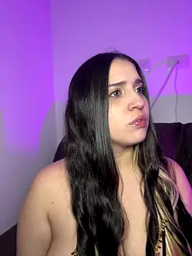 valentina jonnes1 online show from October 10, 6:45 am