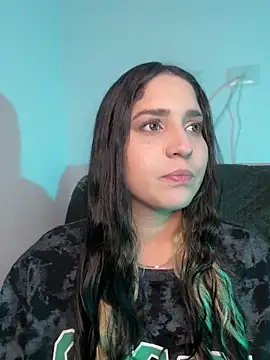 valentina jonnes1 online show from April 12, 4:50 am