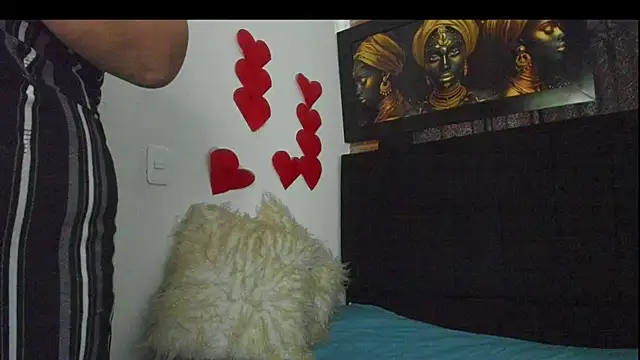 Evaaross 2345 online show from February 24, 12:37 pm