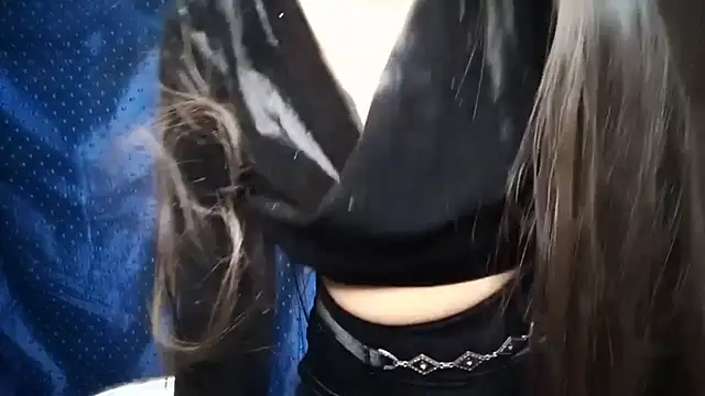 Snapshot of Sheela_oshovadi chatting on December 3, 3:00 pm Sheela oshovadi online show from December 3, 3:00 pm