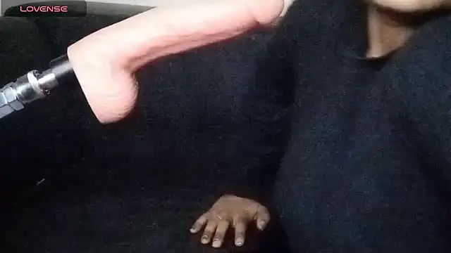 Snapshot of Sheela_oshovadi chatting on January 9, 4:06 pm Sheela oshovadi online show from January 9, 4:06 pm