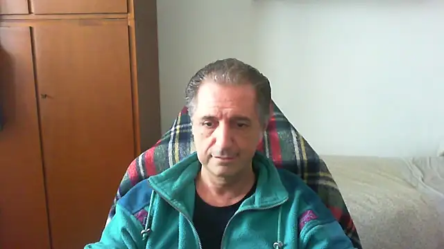 lliuk70mi online show from April 20, 12:41 pm