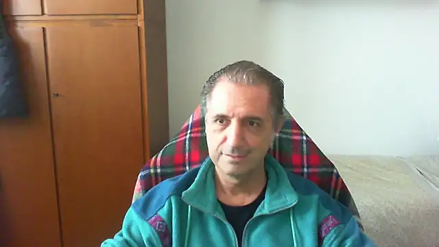 lliuk70mi online show from April 22, 1:34 pm