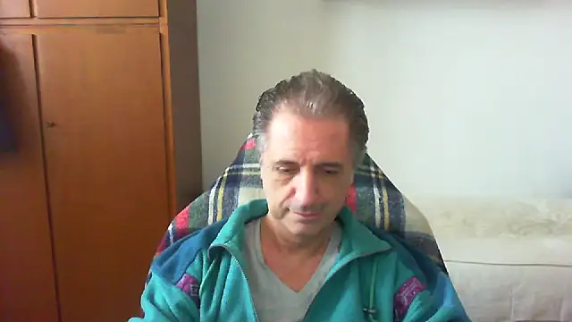 lliuk70mi online show from April 23, 1:24 pm