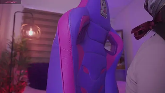 milly kenner online show from November 21, 5:11 pm