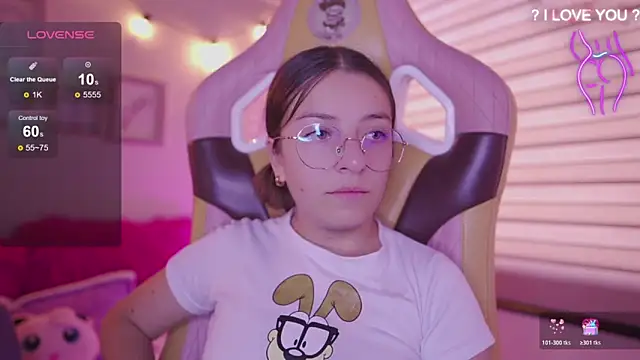 milly kenner online show from March 13, 7:31 pm