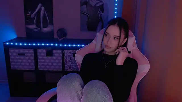 AlisaLink online show from February 4, 6:49 pm