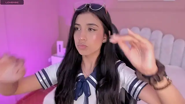 zia cooper online show from November 29, 7:06 pm