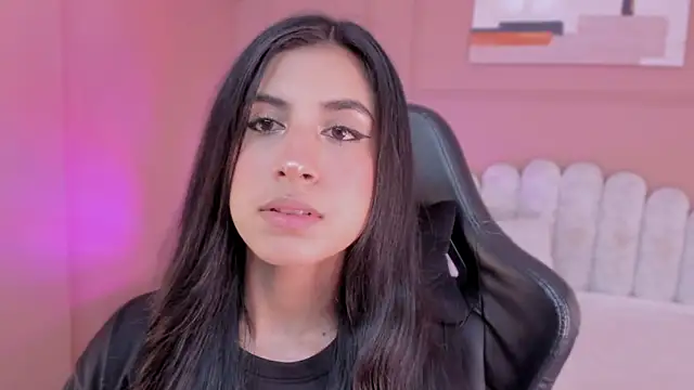 zia cooper online show from February 25, 6:50 pm