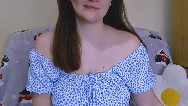 Snapshot of ChubbyMaia chatting on January 2, 3:05 am ChubbyMaia online show from January 2, 3:05 am