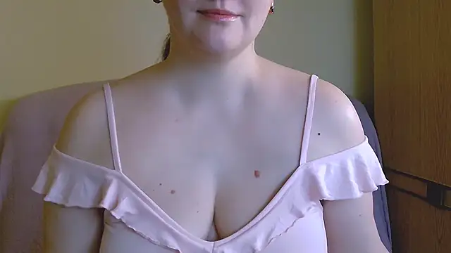 Snapshot of ChubbyMaia chatting on February 26, 12:36 pm ChubbyMaia online show from February 26, 12:36 pm