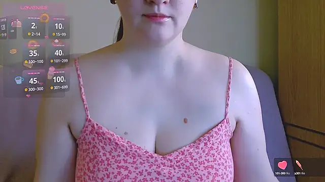 Snapshot of ChubbyMaia chatting on March 8, 9:06 am ChubbyMaia online show from March 8, 9:06 am
