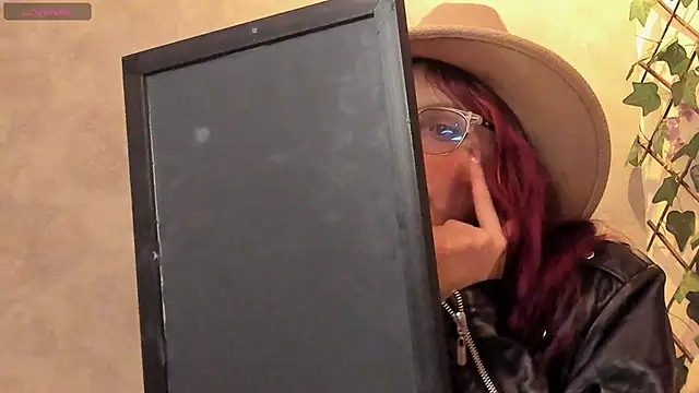 RedMeloddy online show from March 15, 1:00 am