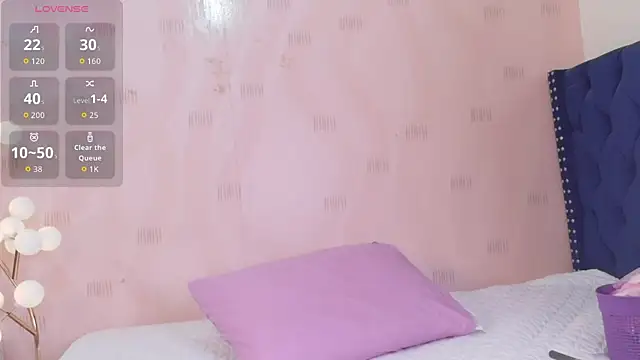 littleebonymommy online show from April 14, 8:15 pm