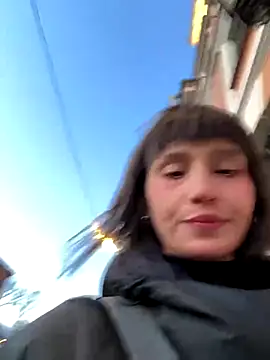 Snapshot of bigbabykiki chatting on December 4, 6:22 am bigbabykiki online show from December 4, 6:22 am