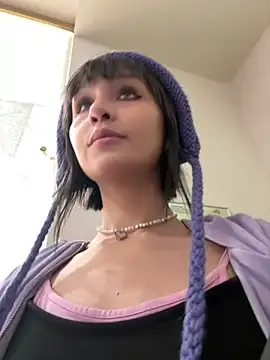 Snapshot of bigbabykiki chatting on December 28, 1:28 pm bigbabykiki online show from December 28, 1:28 pm