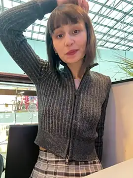 Snapshot of bigbabykiki chatting on January 17, 7:08 am bigbabykiki online show from January 17, 7:08 am