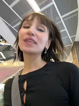 Snapshot of bigbabykiki chatting on January 19, 4:57 pm bigbabykiki online show from January 19, 4:57 pm