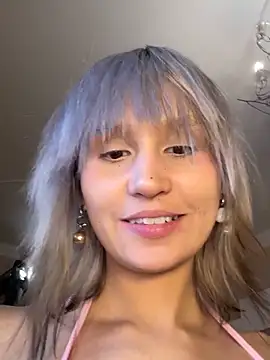 Snapshot of bigbabykiki chatting on November 13, 6:29 pm bigbabykiki online show from November 13, 6:29 pm