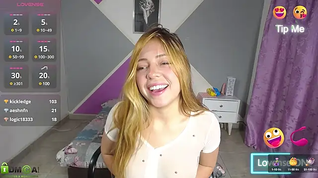 Snapshot of karla_charloby chatting on March 5, 11:05 pm karla charloby online show from March 5, 11:05 pm