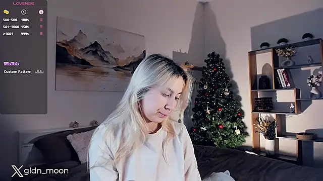 Snapshot of EternalLiberty chatting on December 28, 12:36 am EternalLiberty online show from December 28, 12:36 am