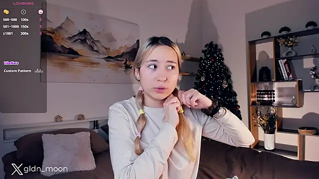 Snapshot of EternalLiberty chatting on December 28, 7:54 pm EternalLiberty online show from December 28, 7:54 pm