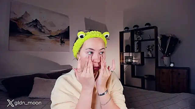 Snapshot of EternalLiberty chatting on January 19, 7:37 pm EternalLiberty online show from January 19, 7:37 pm