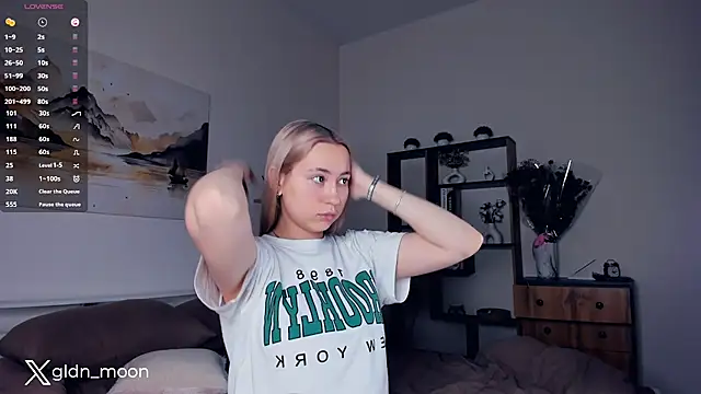 Snapshot of EternalLiberty chatting on January 22, 7:34 pm EternalLiberty online show from January 22, 7:34 pm