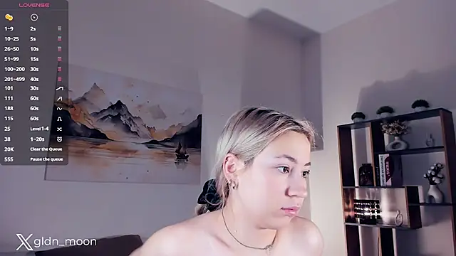 Snapshot of EternalLiberty chatting on February 4, 7:33 pm EternalLiberty online show from February 4, 7:33 pm