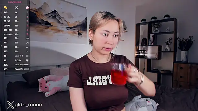 Snapshot of EternalLiberty chatting on February 7, 8:42 pm EternalLiberty online show from February 7, 8:42 pm