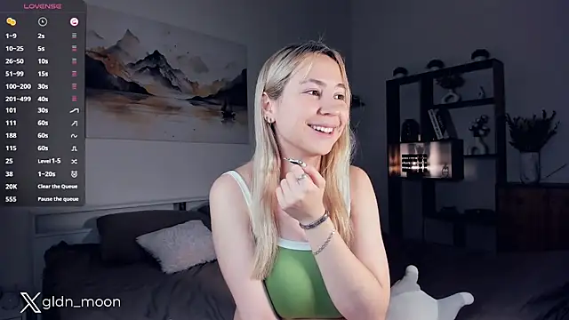 Snapshot of EternalLiberty chatting on March 5, 1:31 am EternalLiberty online show from March 5, 1:31 am