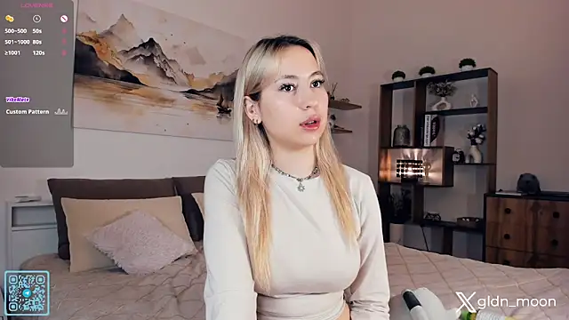 Snapshot of EternalLiberty chatting on September 19, 6:41 pm EternalLiberty online show from September 19, 6:41 pm