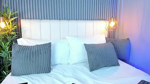 Snapshot of LinaGlam chatting on November 18, 5:06 pm LinaGlam online show from November 18, 5:06 pm