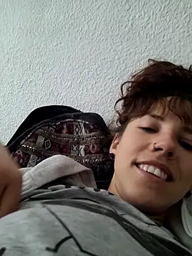 Snapshot of Lyrass chatting on March 8, 2:51 pm Lyrass online show from March 8, 2:51 pm