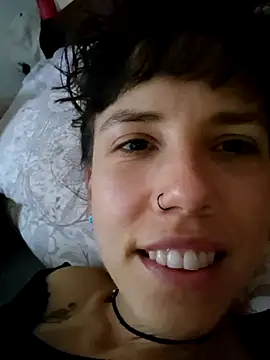 Snapshot of Lyrass chatting on November 17, 3:07 pm Lyrass online show from November 17, 3:07 pm