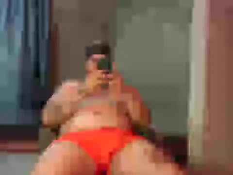 Snapshot of GABRIELGARCIA1313 chatting on December 3, 2:03 am GABRIELGARCIA1313 online show from December 3, 2:03 am