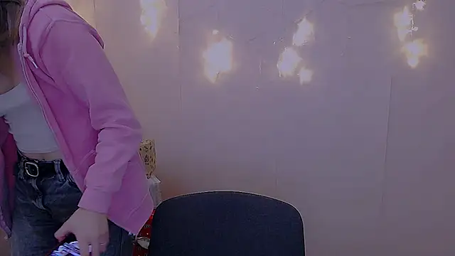 Sweet Doll Luna online show from December 18, 2:17 pm