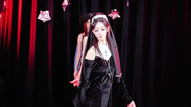 QY-001 online show from October 31, 1:34 pm