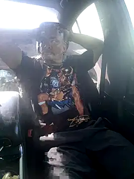 Snapshot of EatMyCake831 chatting on October 23, 5:12 pm EatMyCake831 online show from October 23, 5:12 pm