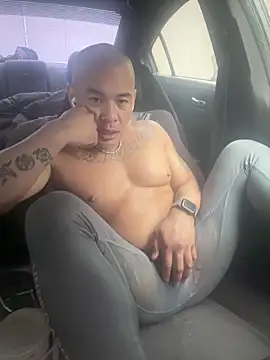 Snapshot of EatMyCake831 chatting on December 3, 7:01 pm EatMyCake831 online show from December 3, 7:01 pm