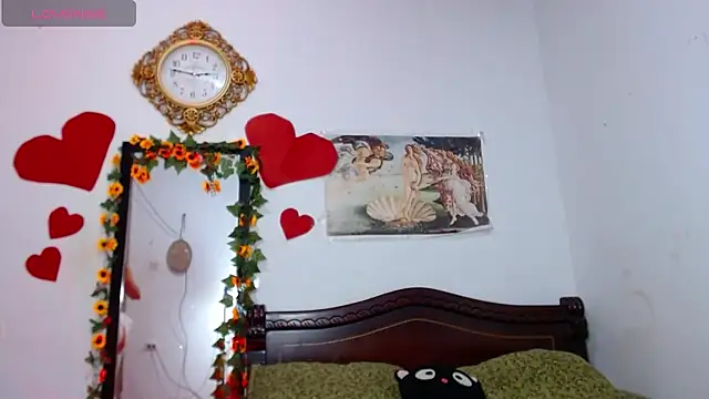 MeganCrouch online show from November 13, 7:13 pm