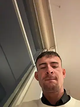 Snapshot of eddy355 chatting on November 5, 7:03 pm eddy355 online show from November 5, 7:03 pm