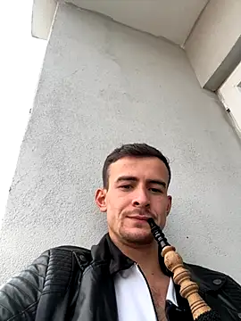 Snapshot of eddy355 chatting on November 20, 12:38 pm eddy355 online show from November 20, 12:38 pm