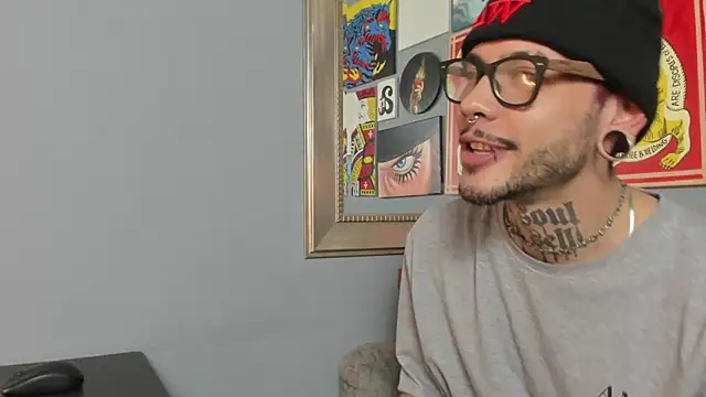 MurdockH online show from October 9, 2:42 am