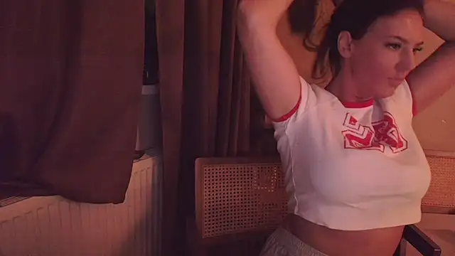 Nina24 online show from October 27, 8:02 pm