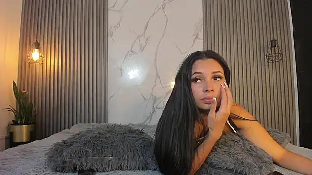 caliope coralki online show from February 15, 1:53 am