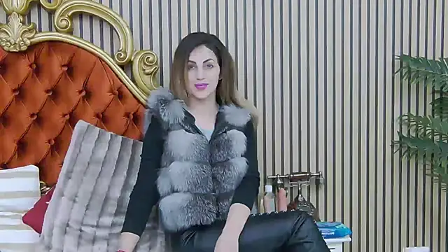 EmaSkyes online show from March 8, 10:32 am