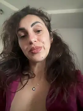 EmaSkyes online show from October 30, 8:16 am