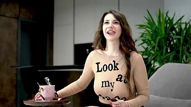 BelleSkye online show from February 25, 4:24 am